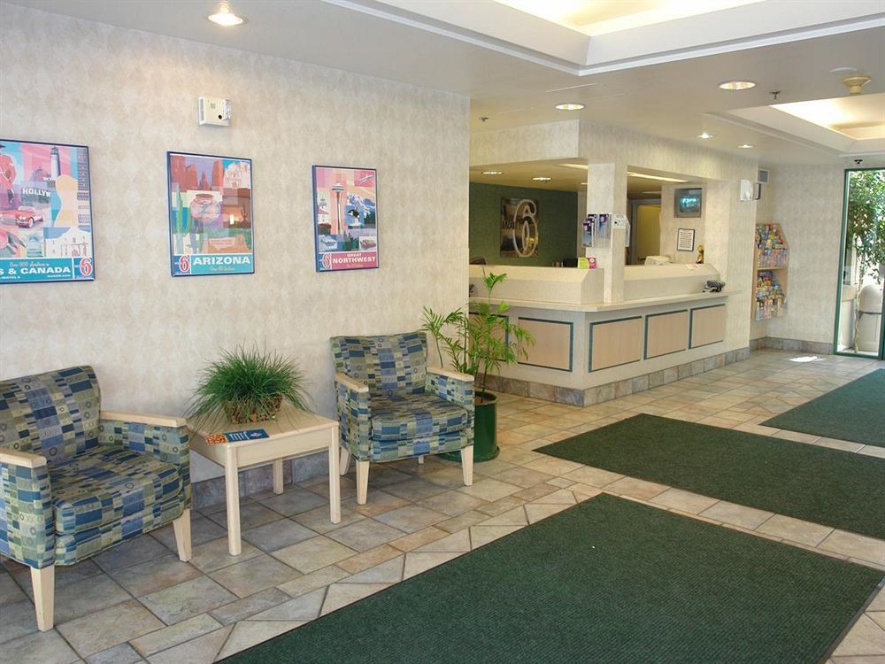 Motel 6-San Diego, Ca - Downtown Экстерьер фото