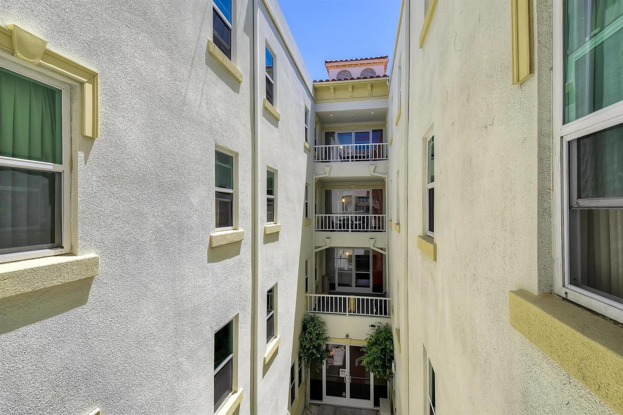 Motel 6-San Diego, Ca - Downtown Экстерьер фото